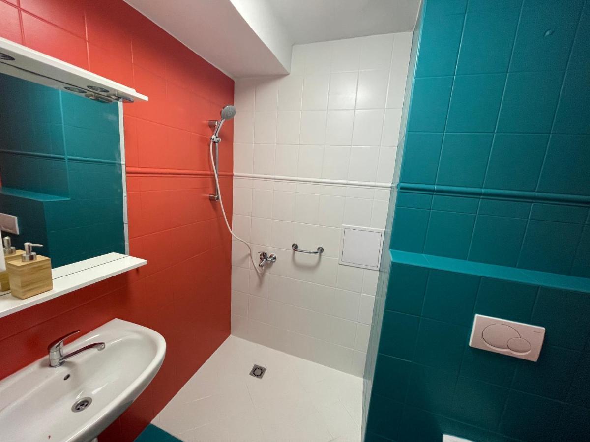City Center 2 Bedroom A/C Apartment Bratislava Bagian luar foto