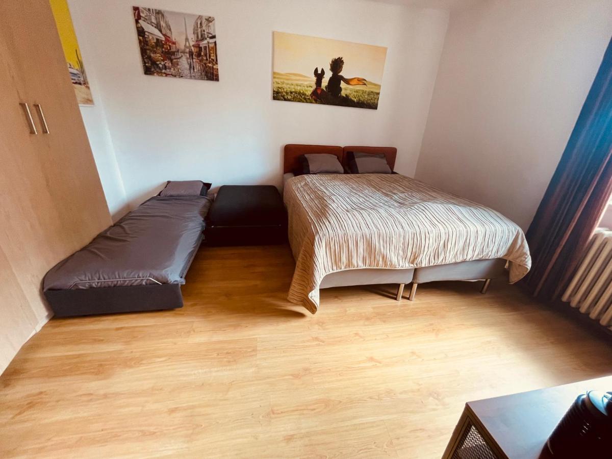 City Center 2 Bedroom A/C Apartment Bratislava Bagian luar foto