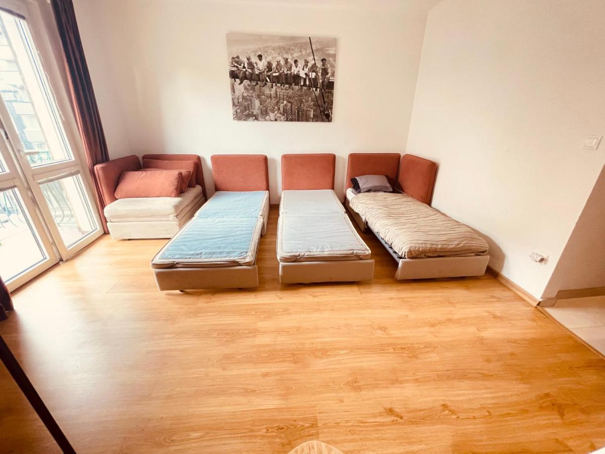 City Center 2 Bedroom A/C Apartment Bratislava Bagian luar foto